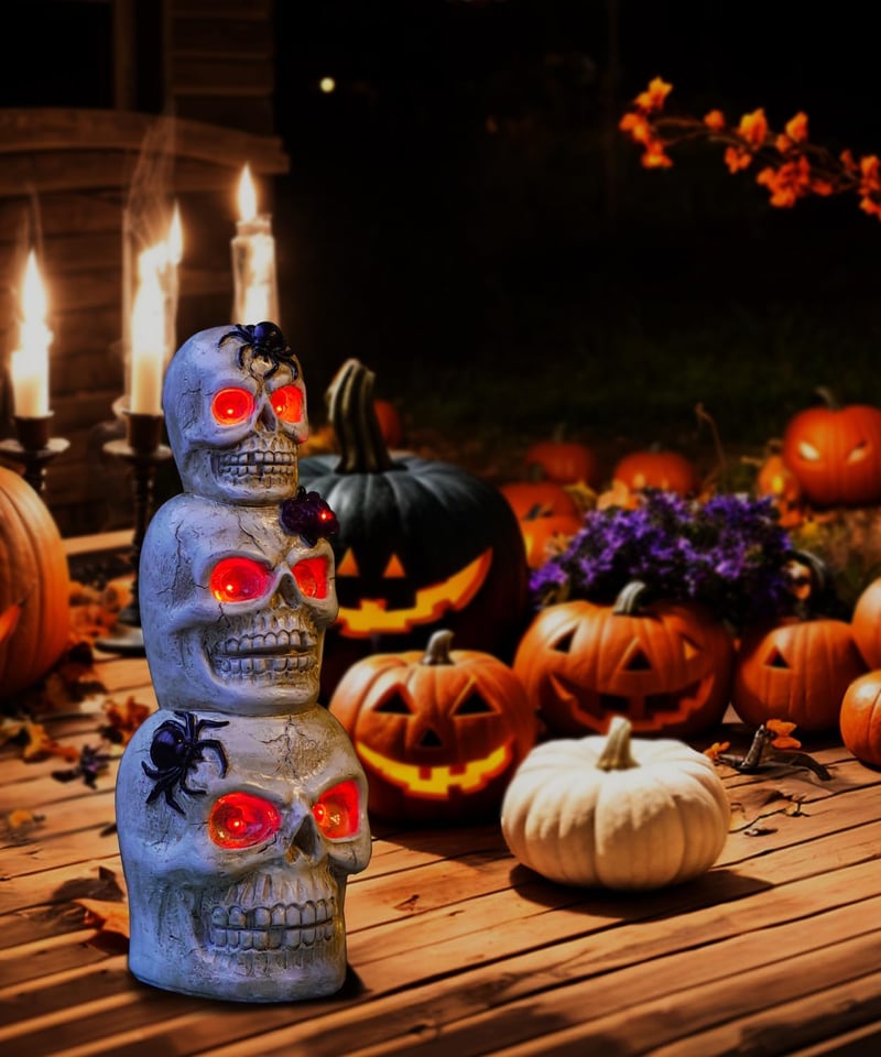 Yeomoo Napelemes Koponya Halloween Dekoráció - Kültéri/Beltéri Világító Koponya Pókhálóval - Kerti, Parti, Asztali Dísz Ajándék Fehér