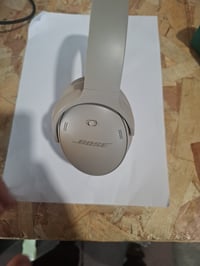 Căști wireless over-ear Bose QuietComfort cu anulare a zgomotului, Bluetooth și microfon, autonomie 24 de ore, culoarea nisipului, ediție limitată 3