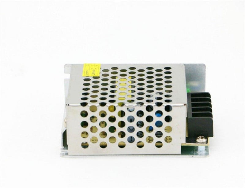 Újracsomagolt 12V 2A 24W kapcsolóüzemű tápegység - Univerzális adapter