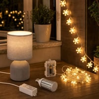 Čarolija toplog doma: stolna lampa + E27 LED žarulja + svjetlosni niz pahuljice + 12V transformator 1