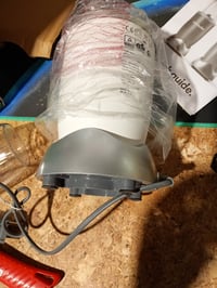 Osobný mixér Nutribullet Pro 900W v bielej farbe, so 700 ml nádobou bez obsahu BPA, na prípravu smoothies 3