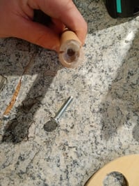 small foot Luigi Gelato fa fagylaltos állvány 15 féle — hibás, részben működik: kiszakadt csavar a faoszlopból (állapot: lásd a 2. képet) 3