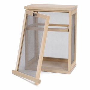 Raft pentru depozitarea alimentelor COOK CONCEPT KA4717 Garde Manger, 28x24x39 cm, lemn de paulownia – partea inferioară a ușii a ieșit din balamale (outlet)