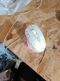 Bezdrôtová herná myš Roccat Kone XP Air, optický senzor 19 000 DPI, podsvietenie AIMO RGB, 4D koliesko, s nabíjacou stanicou RGB, biela 2