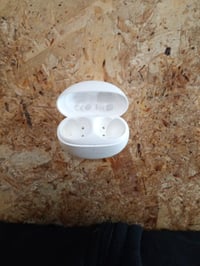 1MORE ComfoBuds Mini töltőtok csere alkatrész fehér Bluetooth fülhallgatóhoz zajszűrős fülhallgató töltődoboz 2