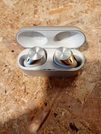 Technics EAH-AZ60M2-S True Wireless Bluetooth Fülhallgató Zajszűréssel, LDAC, Multipoint — töltőkábel nélkül (állapot: lásd a 2. képet) 2