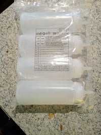 LiuHancsqd stláčacia fľaša na omáčky, 4 ks, 500 ml, plast bez obsahu BPA, dávkovač — preliačina na dne jednej fľaše (stav: pozri 2. obrázok) 3