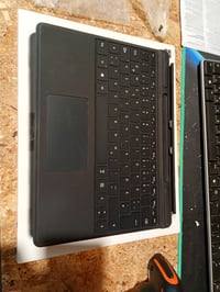 Microsoft Surface Pro 13 colos billentyűzet tolltartóval, fekete - használt állapot 2