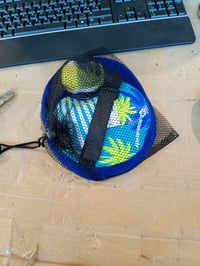 Set de joc cu scai Schildkröt din neopren - 2 palete cu bandă de fixare reglabilă, 1 minge (Ø6,25 cm), cu plasă de depozitare, pentru plajă și grădină 2