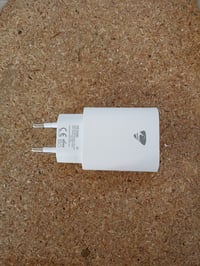 Rýchlonabíjačka YISH USB-C 25W PD 3.0 sieťový adaptér, biela, bez USB-C kábla, stav ako nový — bez nabíjacieho kábla (stav: viď 2. obrázok) 2
