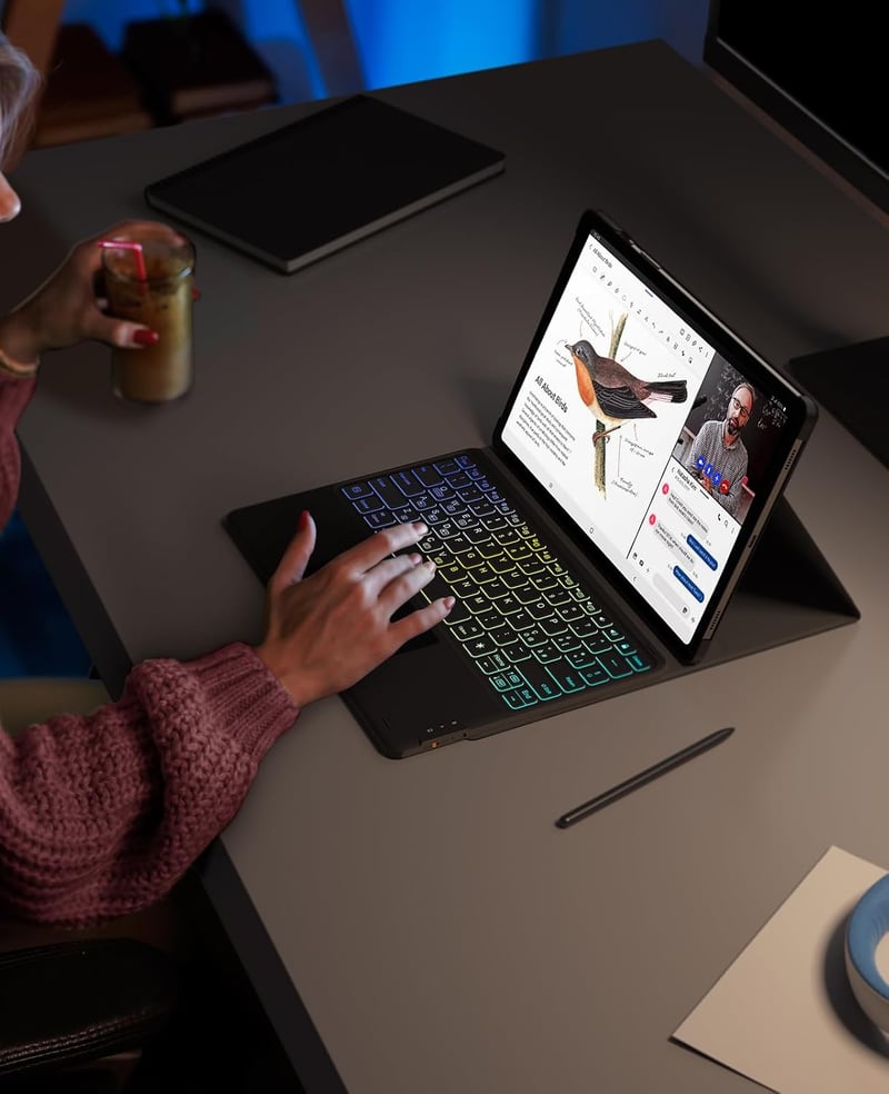 Earto Samsung Galaxy Tab S9 Plus 12.4" Bluetooth Billentyűzet Touchpad-dal, 7 Szín Háttérvilágítás