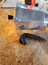 Bialetti Moka Express 18 személyes kotyogós — hibás, részben működik: letört nyél, foltos és használt felület (állapot: lásd a 2. képet) 3
