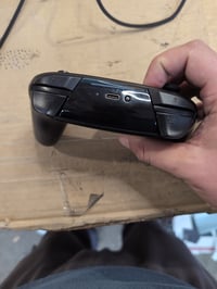 Bezdrôtový herný ovládač Nintendo Switch Pro Controller, čierny — — chybný, na náhradné diely: nezapne sa (stav: pozri 2. obrázok) 4