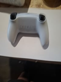 Bezdrôtový ovládač Sony DualSense pre PS5, biely – Použitý, driftovanie joysticku — Joystick driftuje/zasekáva sa (stav: viď 2. obrázok) 7