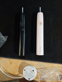 Periuță de dinți sonică electrică Philips Sonicare 3100 HX3675/15, set de 2 bucăți, negru și roz — fără capete de periaj (stare: vezi a 2-a imagine) 2