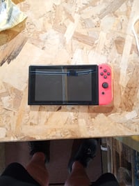 Nintendo Switch konzol - neon piros Joy-Con - Hibás, nem kapcsol be 2