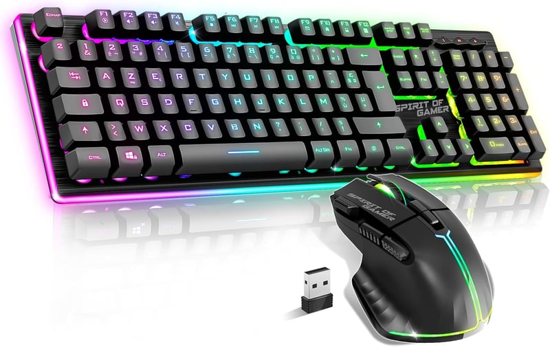 SPIRIT OF GAMER Ultimate 600 RGB vezeték nélküli gamer billentyűzet és egér szett - félmechanikus, 120 órás üzemidő, PC/PS4/PS5/Xbox kompati
