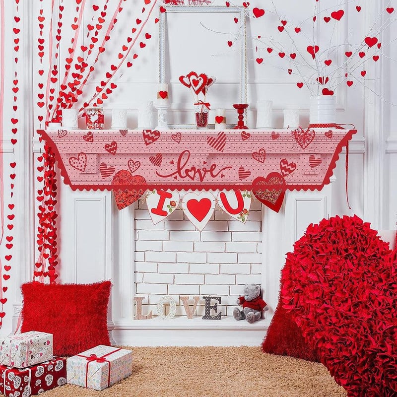 Piros csipkés kandallófutó Valentin-napra (50x230 cm) - Újracsomagolt