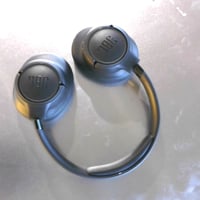 JBL Tune 730BT Bluetooth slušalice preko uha, crne - rabljeno, ogrebotine i nedostaje pakiranje (stanje: vidi 2. sliku) 2