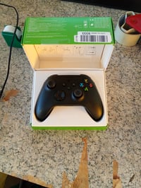 Xbox vezeték nélküli kontroller Carbon Black színben - Xbox Series X, Series S, One és Windows kompatibilis gamepad, 2025-ös csomagolás 2