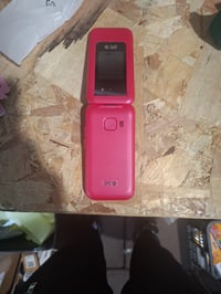 SPC Wild Basic 4G kétképernyős kinyitható mobiltelefon SOS — hibás, alkatrésznek: nem tölt és nem kapcsol be (állapot: lásd a 2. képet) 5