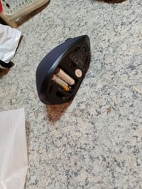 Mouse vertical ergonomic wireless Trust Verto - roșu — Fără capacul bateriei (stare: vezi a 2-a imagine) 3