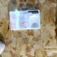Set Lumânări LED fără flacără Mavandes, 2 bucăți, cu telecomandă și temporizator, model floare de cireș, ceară naturală, 7,5x10 și 7,5x12,5 cm, lumină caldă 4