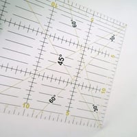 BYOU Átlátszó Akril Foltvarró Sablon 30x15 cm, Dupla Színes Rácsozással 3