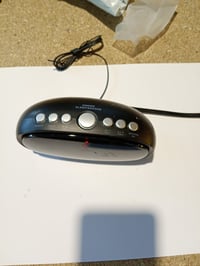Rádiobudík New One CR-100 s FM rádiom, čiernym LED displejom, duálnym budením, funkciou snooze a nastaviteľným jasom 3