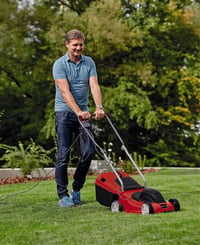 Einhell GC-EM 1032 elektromos fűnyíró 1000 W, 300 m² gyepfelületig, 3 fokozatú vágásmagasság-állítás, összecsukható vezérkar, 30 literes fűg 2