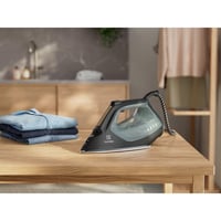 Žehlička Electrolux Renew 800 s osvetlením a funkciou naparovania – 2800 W, 3 m kábel 2