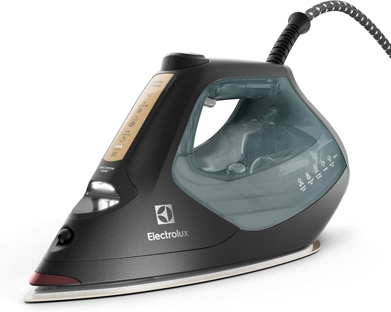 Electrolux Renew 800 vasaló elövilágítással, gőzfunkcióval, 2800W, 3m kábel