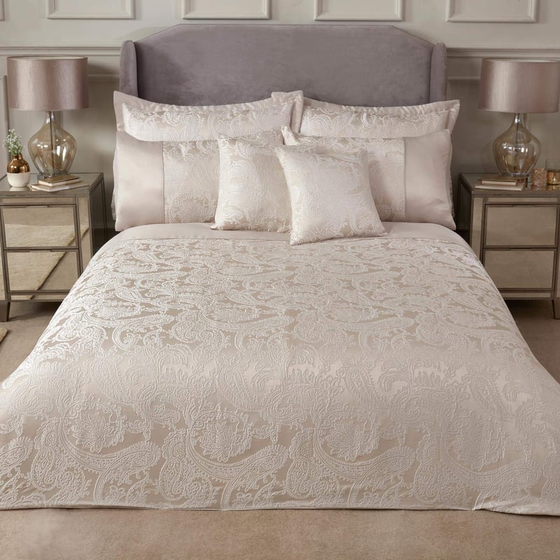 Set de lenjerie de pat Emma Barclay Maison Paisley Lux, mărime dublă, culoarea crem, poliester, pilotă Duchess