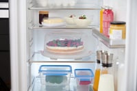 Emsa Prep&Bake Okrúhla nádoba na tortu, priemer 34 cm, s rukoväťou na prenášanie, krájač, priehľadná a ružová, K3268434 6