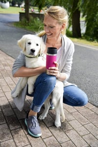 Emsa Travel Mug Classic termosz bögre, 0,36 L, kék, dupla falú vákuumszigetelés, 360° ivás, Soft-Touch szilikon tok, rozsdamentes acél, 513357 2