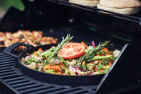 Tigaie grill din fontă Enders SWITCH GRID 7792 – pentru grătarele pe gaz Monroe, Kansas, Boston, Brooklyn Next, Chicago 3, negru 3