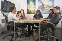 Opierka hlavy Engineered Now Aeron Chair H3 – karbónová sivá 2