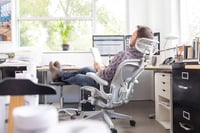 Engineered Now Aeron Chair H3 fejvédő klasszikus szénszürke 7