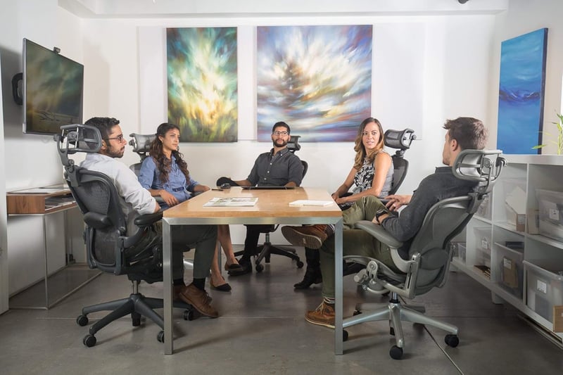 Engineered Now Aeron Chair H3 fejvédő klasszikus szénszürke