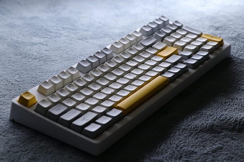 EPOMAKER TH98 96% Mechanikus Gaming Billentyűzet RGB, Hotswap, Bluetooth/2.4GHz/Vezetékes