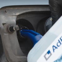ERRECOM AdBlue s lijevkom, aditiv za dizelske motore na bazi ureje za smanjenje emisije NOx, ISO 22241-1, 10 L (2 x 5 L) 9