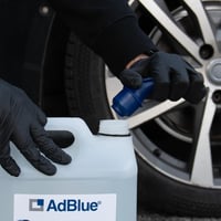 ERRECOM AdBlue s lijevkom, aditiv za dizelske motore na bazi ureje za smanjenje emisije NOx, ISO 22241-1, 10 L (2 x 5 L) 7