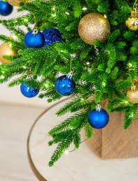Umelý vianočný stromček eveXmas Infinity 95 cm, klasická zelená, 143 vetvičiek, 100 % PE ihličie, s kovovým stojanom, stolový mini stromček 6