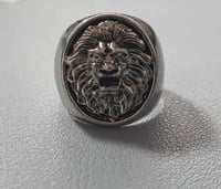 Ezüst színű Gyűrű oroszlánfej mintával (tizes méret) 1