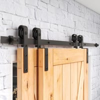 Fekete J-alakú tolóajtó vasalat szett 244cm, 2 faajtóhoz 1