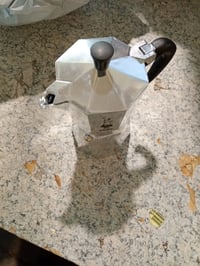 Hliníkový kávovar Bialetti Moka Express, 4 šálky, espresso kávovar na sporák, taliansky dizajn 4
