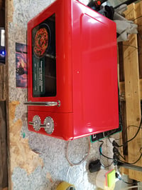 Mechanická mikrovlnná rúra Cecotec ProClean 3010 Retro, 20 l, 700 W, 6 úrovní, červená — na vrchnej časti je škrabanec (stav: viď 2. obrázok) 3