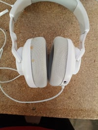 Káblové herné slúchadlá JBL Quantum 100 M2, biele, okolo uší (over-ear) s mikrofónom, QuantumSOUND — škvrny na náušníkoch (stav: pozri 2. obrázok) 5