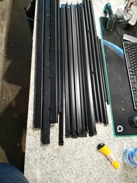 Zinus Justin fém ágykeret 90x190 cm - Fekete - Fejtámlával - 30 cm magasság - Ágy alatti — Csavarkészlet nélkül (állapot: lásd a 2. képet) 2