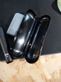 Oral-B iO Series 2 elektromos fogkefe fekete, utazótokkal, 3 tisztítási mód — Cserélhető fogkefefej nélkül (állapot: lásd a 2. képet) 5